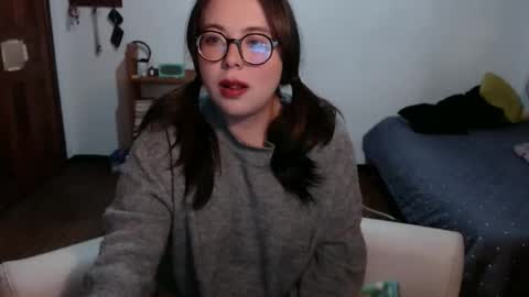 Sofi Lynch online show from March 17, 5:23 am