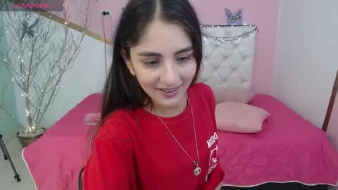 sofi_san online show from September 15, 1:56 pm
