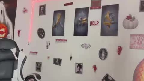 sofia_arango1107 online show from October 15, 8:09 pm