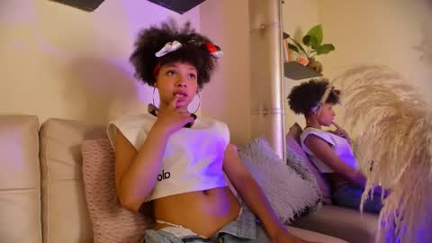 S O F I A  online show from February 22, 7:05 pm