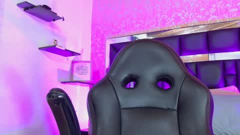 Sofia online show from October 25, 3:40 am