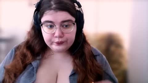 sofia_mi_ online show from July 8, 3:32 am