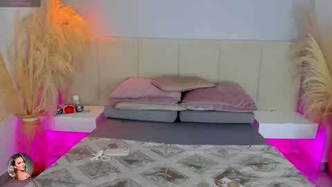 SOFIA PAMELA online show from February 5, 7:39 pm