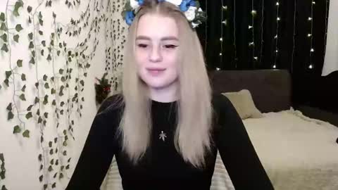 sofia_rosemary online show from January 18, 1:18 pm