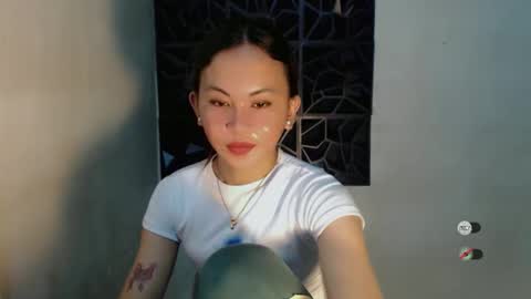 sofia_sweetheart18 online show from October 16, 4:45 am