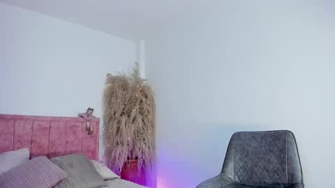 Sofia Wilson online show from October 5, 9:22 pm