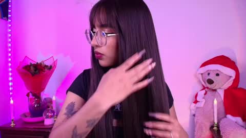 Sofia online show from December 14, 1:05 pm