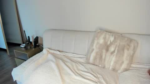 SOFIA   online show from March 9, 9:08 pm