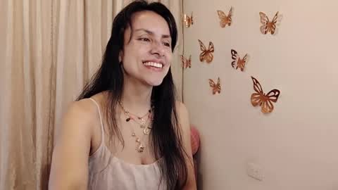 Sofi Bella online show from June 7, 7:08 pm
