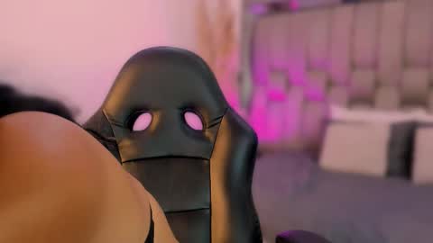  sofie  online show from November 25, 6:39 pm