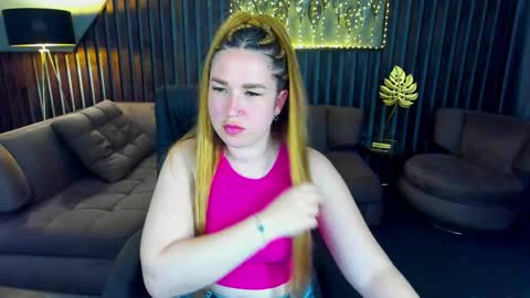 sofii_darling online show from April 6, 5:14 pm