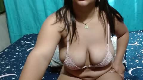 Snapshot of sofiia_77 chatting on December 21, 9:23 am sofi online show from December 21, 9:23 am
