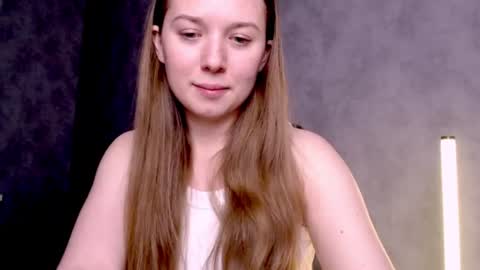 sofimayer online show from June 13, 9:36 pm