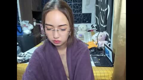 Angel online show from November 15, 4:52 pm