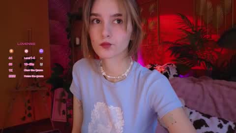 E online show from November 25, 9:08 am