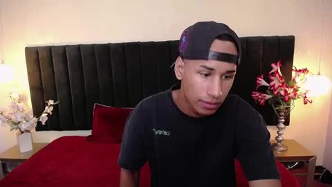 Cam and Amy online show from November 14, 8:22 pm