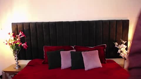 Cam and Amy online show from January 8, 7:53 pm