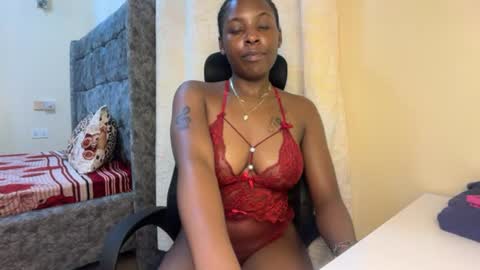 soft_nicole online show from July 12, 10:46 pm