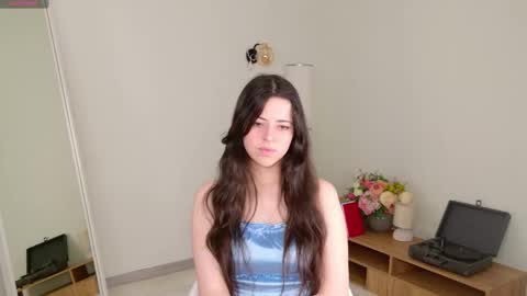 softamora online show from January 7, 6:07 am