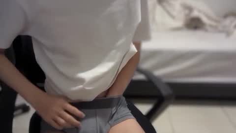 softedge04 online show from March 7, 9:04 pm