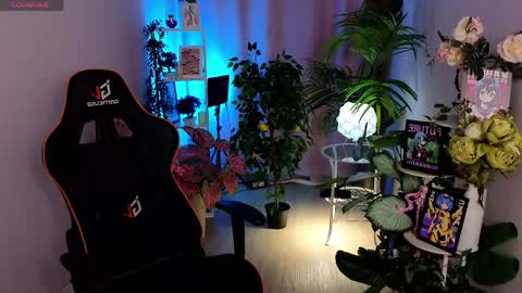 softixxx online show from May 2, 8:47 pm