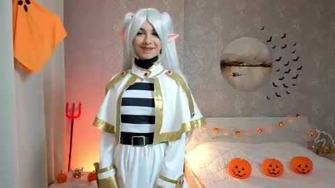 Kelly online show from October 30, 4:29 pm