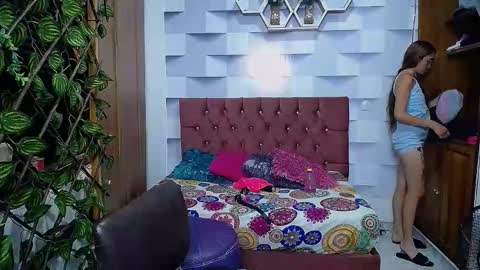 sofyswee online show from September 29, 8:08 pm