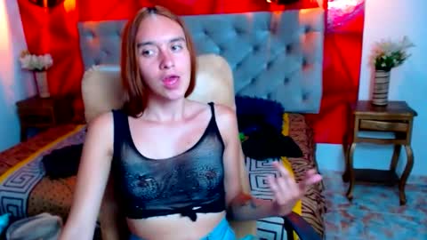 sofyswee online show from October 11, 5:38 pm