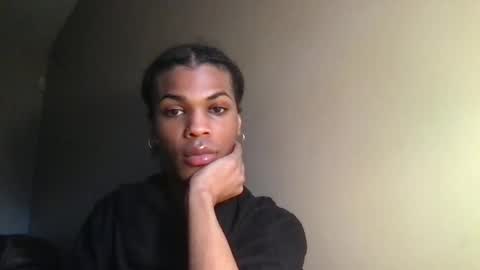 SolaceEve online show from November 10, 5:59 pm