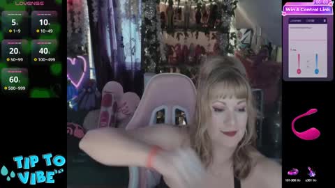 solesticia online show from February 27, 9:47 pm