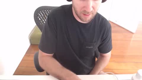 Paul online show from October 12, 1:09 am