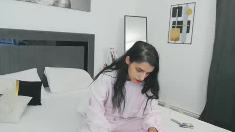 Sonia online show from January 7, 8:58 pm