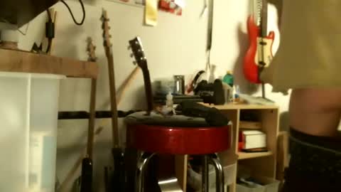 Snapshot of sonnyboy18 chatting on December 2, 8:39 pm BruceWilly online show from December 2, 8:39 pm