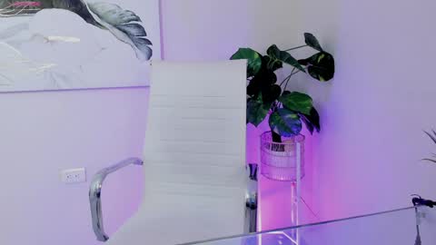 Sophia online show from April 16, 1:11 pm