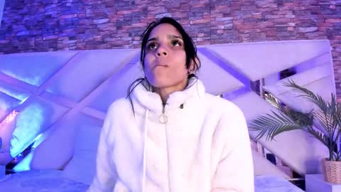 Sophia Paris online show from December 23, 4:07 am