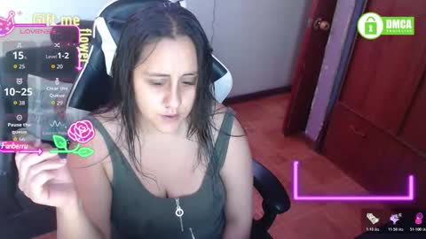 sophiaa_vega_ online show from February 26, 11:46 am