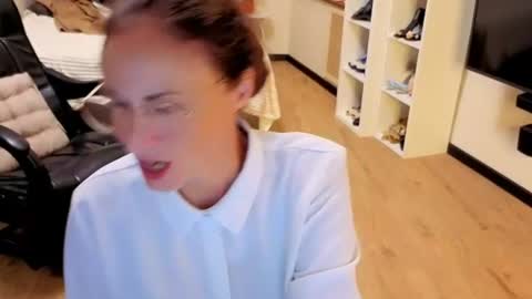 Sophie online show from June 24, 4:58 pm