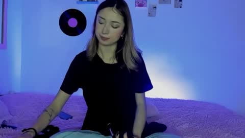 Sophie online show from September 19, 3:43 am