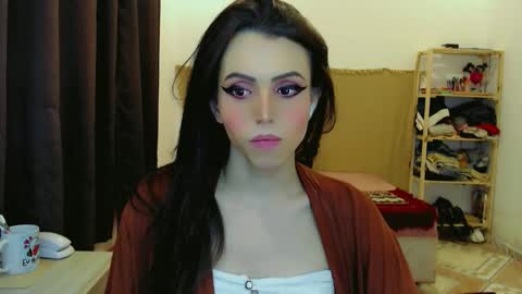 Sophie Fantasys online show from February 8, 7:28 pm