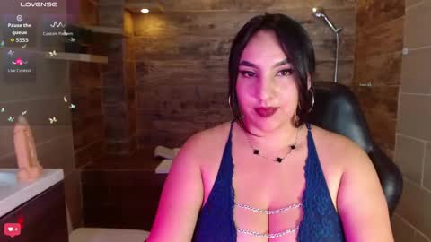 S O P H I E  online show from February 24, 7:28 pm