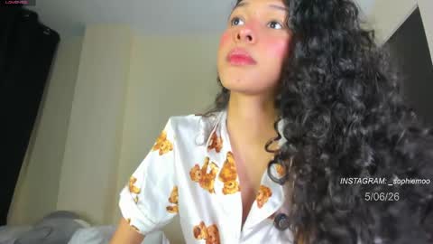 Sophie online show from June 6, 1:50 pm