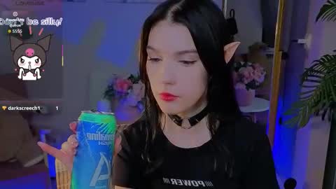 Snapshot of sophie_nomenal_ chatting on October 21, 2:21 pm sophie_nomenal_ online show from October 21, 2:21 pm