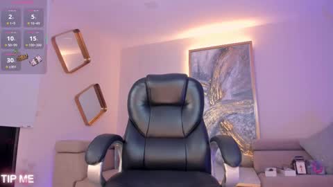 Sophie online show from October 11, 2:05 am