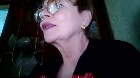 SophieBurnsX online show from June 8, 3:02 pm