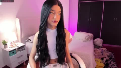    online show from November 26, 2:03 pm