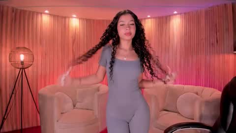 Sophie Houston online show from September 14, 5:32 am