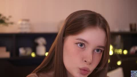 Sophie  Next stream  3 online show from September 9, 8:20 pm