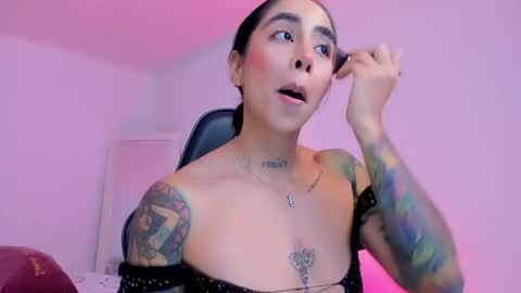 sophierooy online show from May 20, 11:11 pm