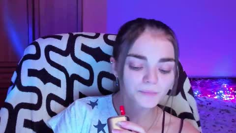 Sophie and my bestie Mandy    online show from January 8, 2:45 pm