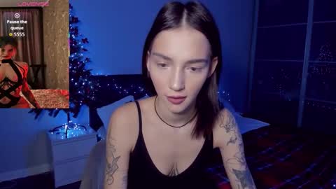 sophiewildcat online show from December 22, 3:35 am